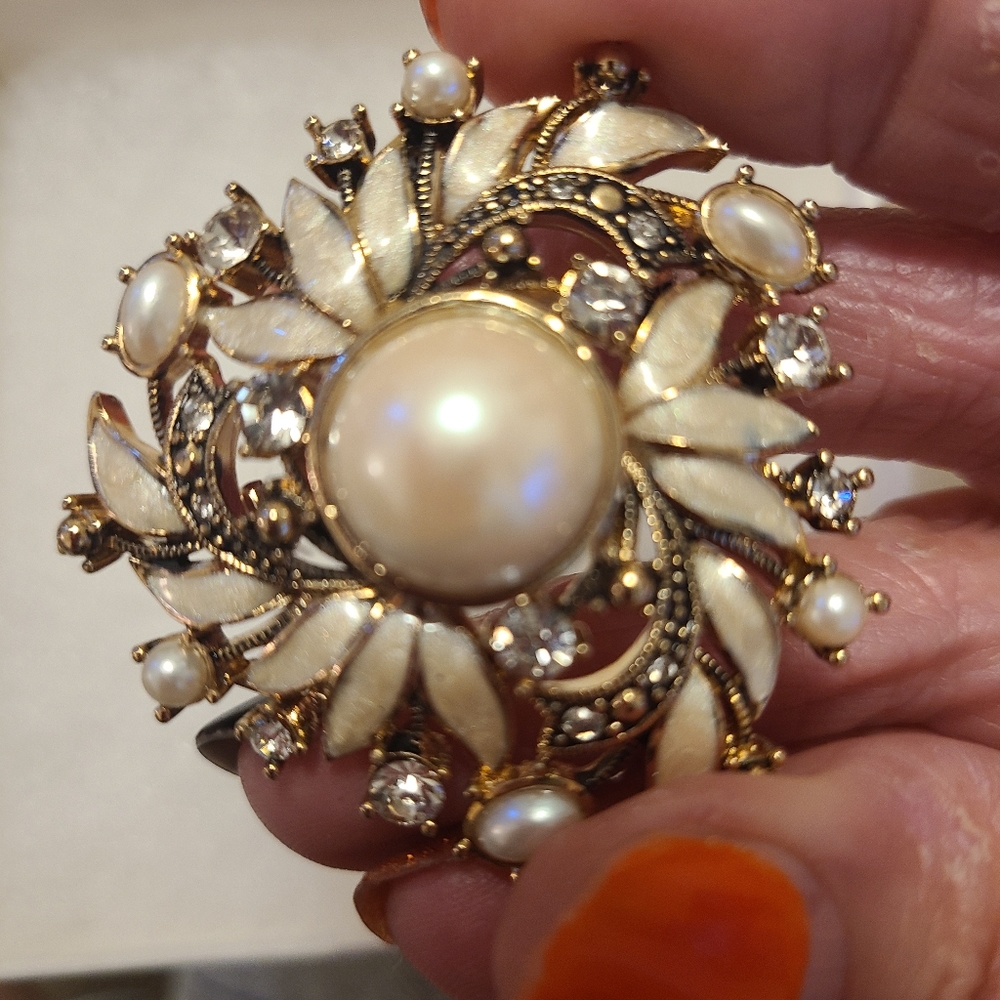 2" Monet Brooch/ Pin - Picture 5 of 6